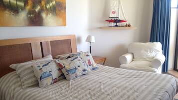 Apartment, 3 Bedrooms | 4 bedrooms, free WiFi
