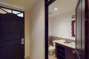 Bathroom - Bahia Encantada D1 (Jacó)