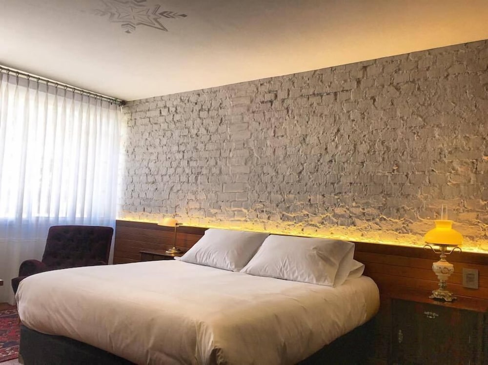 Hotel boutique y restaurante vegetal Casa Lėlytė by null