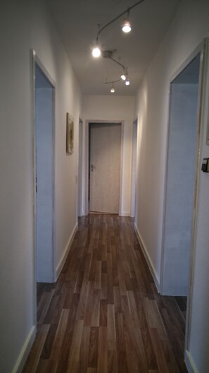 Hallway - 100 m2 - 3 room apartment (Siegburg)