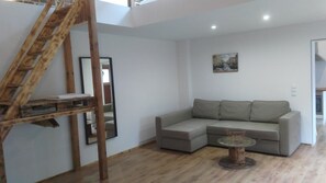 Hus Design - 1 dubbelsäng - trädgård | Vardagsrum | Tv