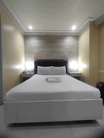 Standard Room | Desk, free WiFi