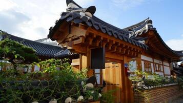 Entrada de la propiedad