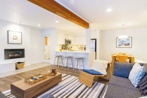 TV, fireplace, Netflix, streaming services