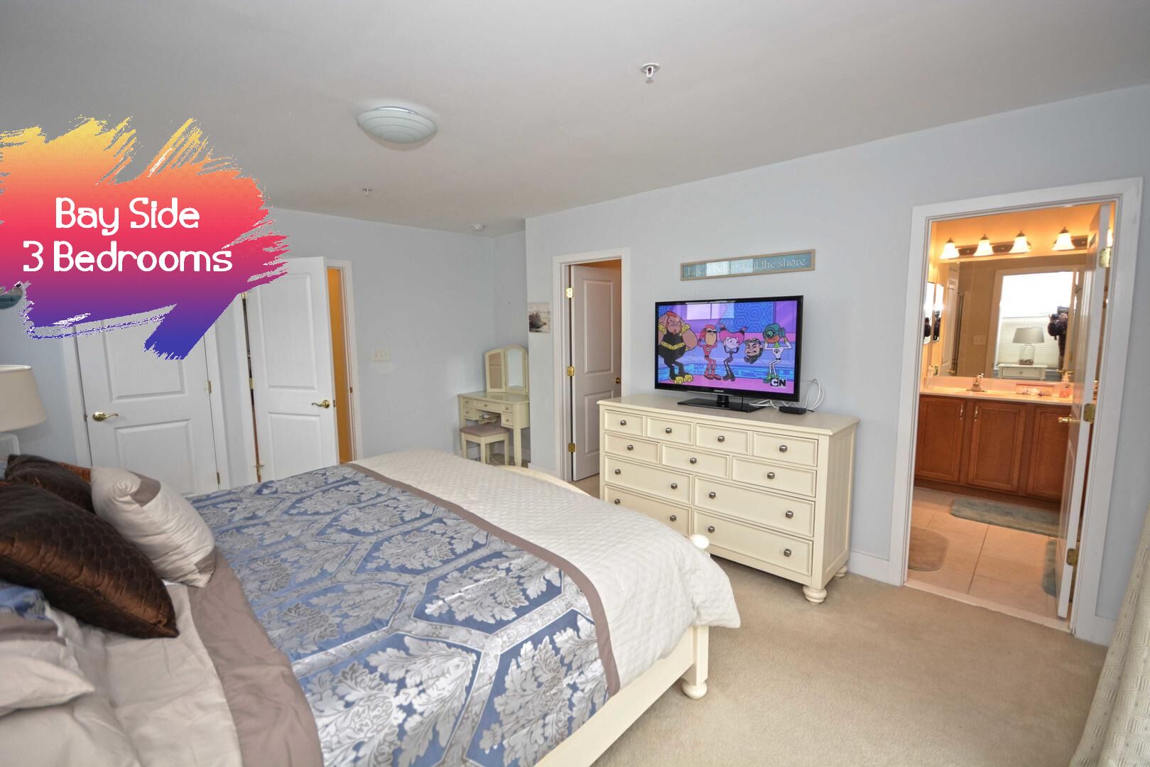 3 slaapkamers, een strijkplank/strijkijzer, wifi, beddengoed