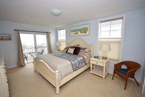 3 makuuhuonetta, silitysrauta/-lauta, Wi-Fi, vuodevaatteet