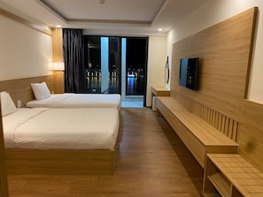 Phòng đôi hoặc 2 giường đơn Deluxe | Minibar, két bảo mật tại phòng, bàn, phòng cách âm