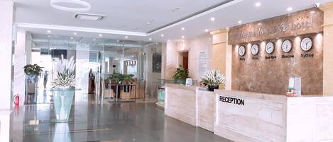 Check-in/check-out kiosk