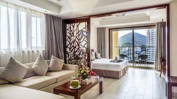 Deluxe Mountain and Sea View Room | In-room safe, desk, blackout drapes, WiFi (free)