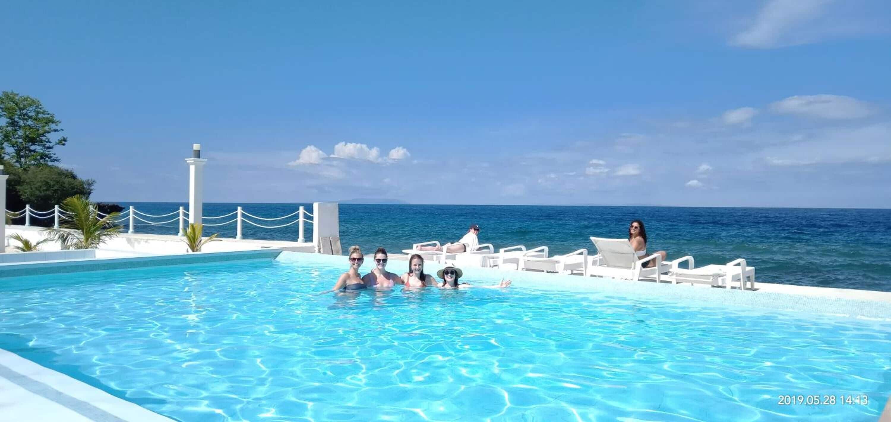 outdoor pool, open 7:00 am to 10:00 pm, pool loungers