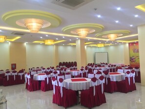 Banquet hall - Osaka Hotel (Dong Hoi)