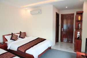 Minibar, escritorio, wifi gratis