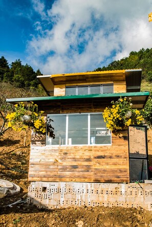 Exterior - Vhouse Moc Chau (Moc Chau)