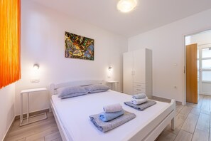 3 Schlafzimmer, Bügeleisen/Bügelbrett, WLAN, Bettwäsche