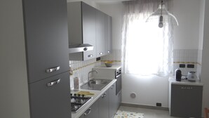 Private kitchen - Large apartment by the sea (Martinsicuro)