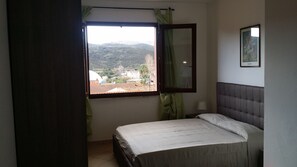 1 Schlafzimmer, Schreibtisch, Bügeleisen/Bügelbrett, kostenloses WLAN