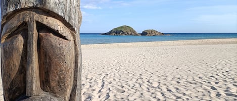 Sun-loungers, beach towels
