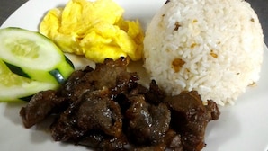 Cooked-to-order breakfast for a fee - Dahlia Hotel (Pasig)