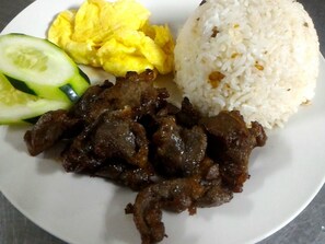 Cooked-to-order breakfast for a fee