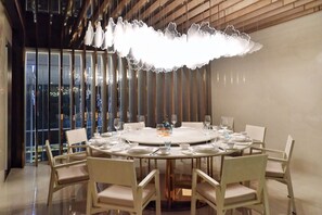 Frühstück, Mittagessen und Abendessen