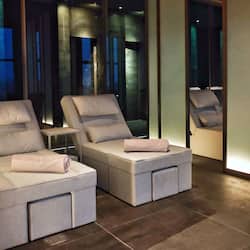 Couples treatment rooms, sauna, steam room, body treatments, detox wraps