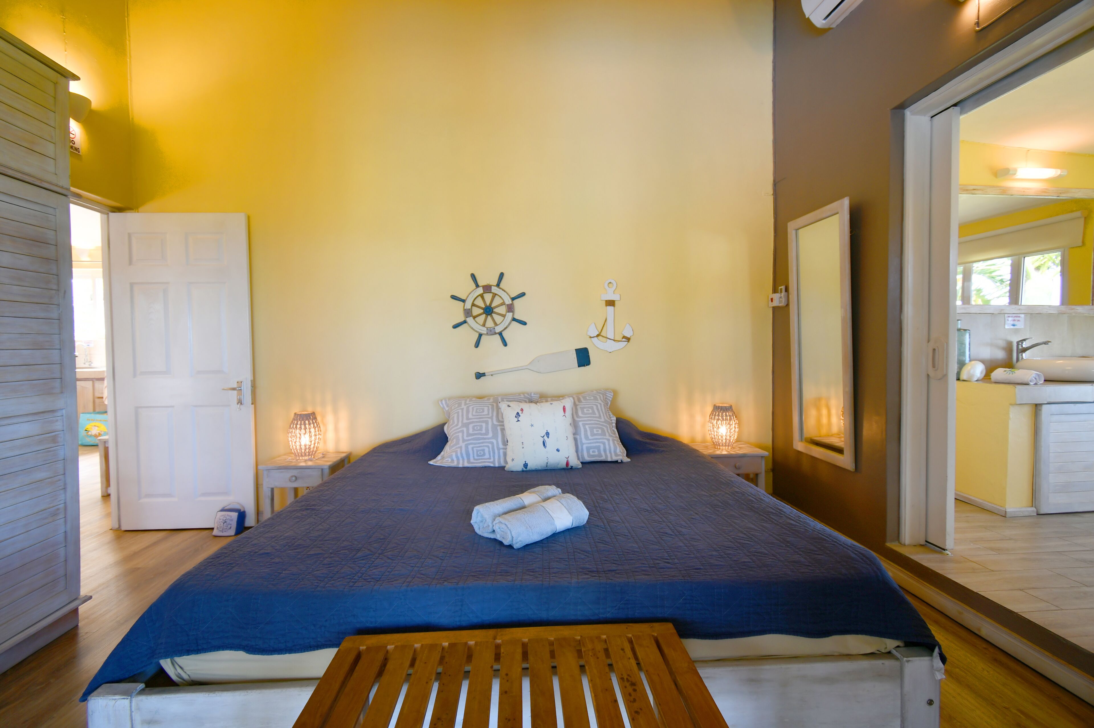 3 soverom, safe på rommet, strykejern/-brett og wi-fi (inkludert)