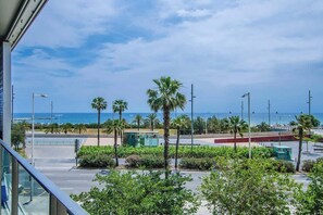 Property grounds - Seafront suite with terrace (Barcelona)