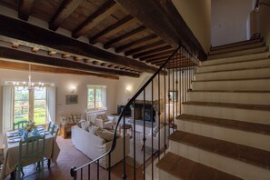 TV, fireplace - Lovely villa with private pool, located in close distance to Cortona  (Ossaia)