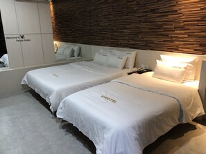 Habitació amb dos llits individuals | Wifi gratuïta 