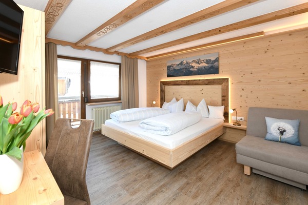 Doppelzimmer mit Dusche/WC und Balkon