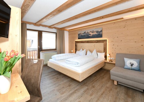 Double Room with Balcony - Haus Diedamsblick