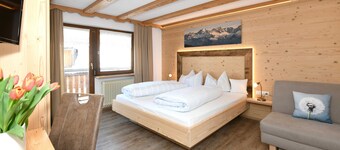 Double Room with Balcony - Haus Diedamsblick