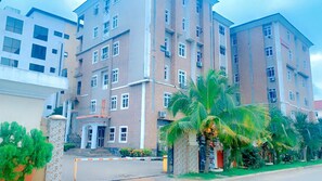 واجهة المنشأة