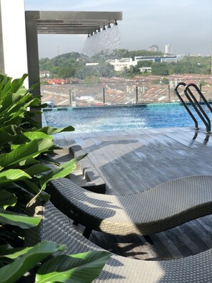 Sun deck - Elegant Cube Soho One South (Seri Kembangan)