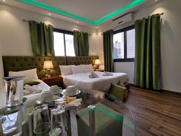 Luxury Triple Room | Egyptian cotton sheets, premium bedding, memory foam beds - Assaraya Hotel (Bethlehem)