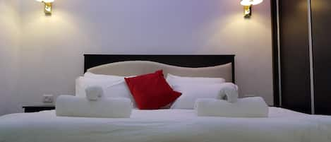 Egyptian cotton sheets, premium bedding, memory foam beds