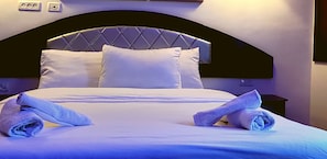 Deluxe Double Room | 1 bedroom, Egyptian cotton sheets, premium bedding, memory foam beds