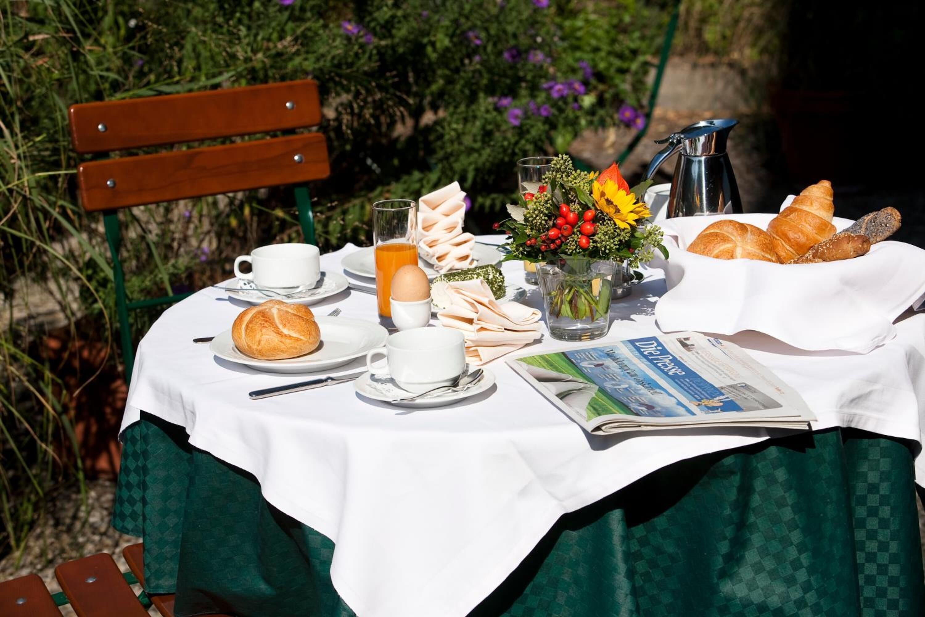 breakfast and dinner served, international cuisine