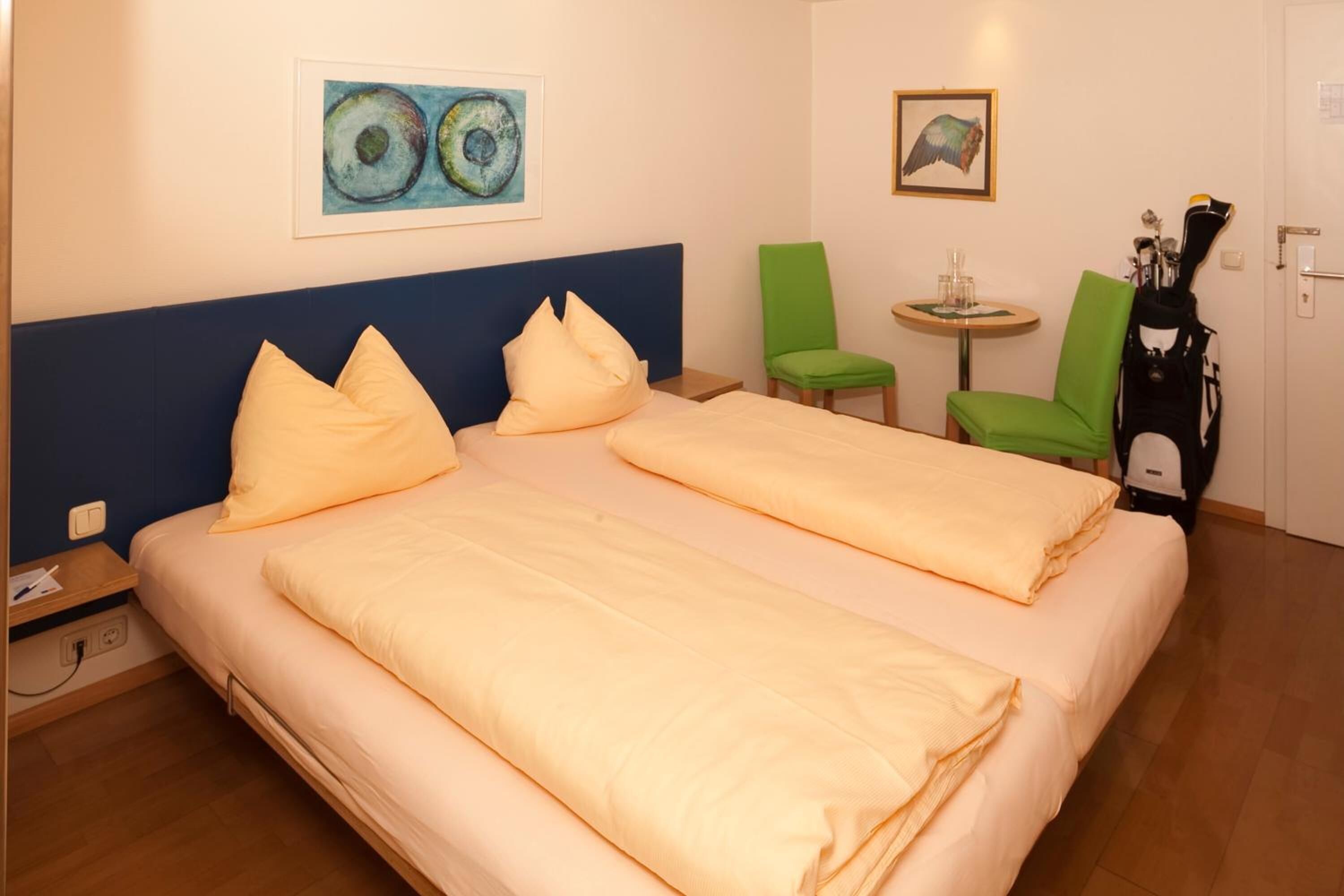 Premium bedding, in-room safe, desk, free WiFi