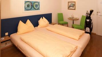 Premium bedding, in-room safe, desk, free WiFi