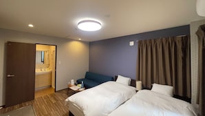 雙床房 (with Sofa Bed) | 書桌、熨斗/熨衣板、免費無線上網、床單