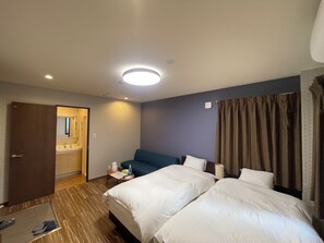 Bureau, rideaux occultants, fer et planche à repasser, Wi-Fi gratuit