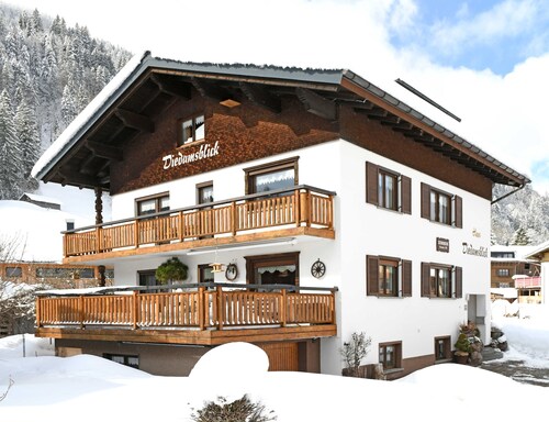 Rustic vacation apartment - Haus Diedamsblick