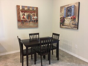 Interior detail - Lake Front House 4BR2B In West Houston (Katy)