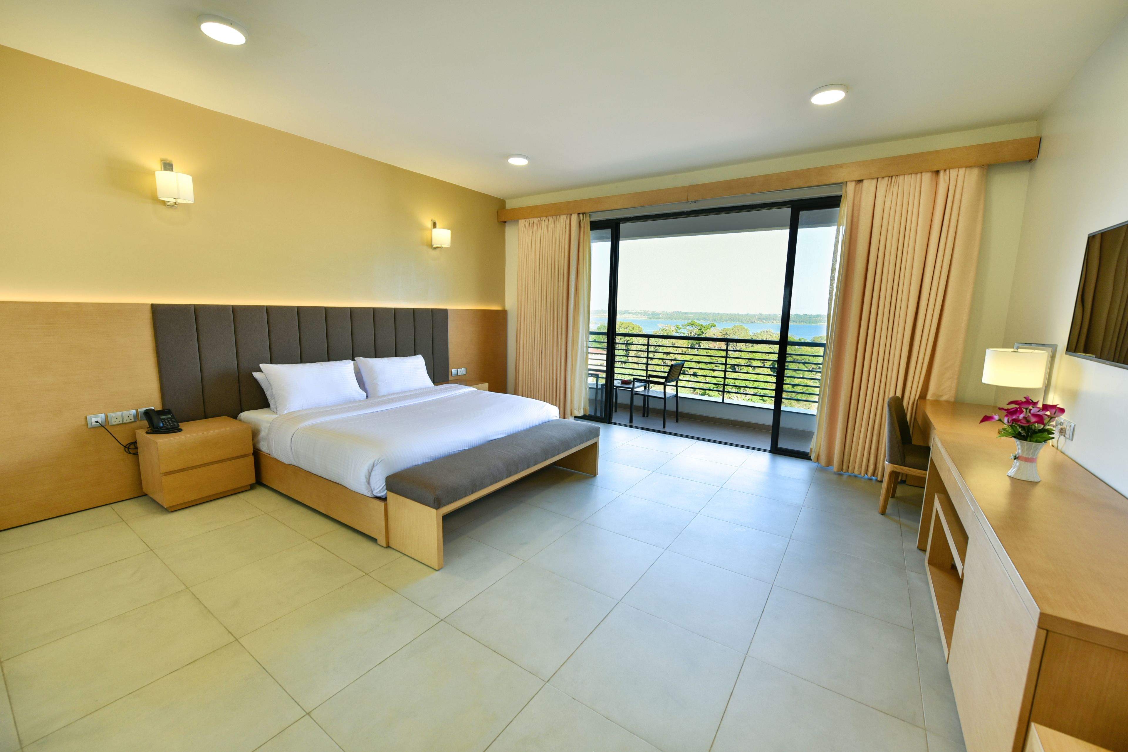 junior suite, balcony, lake view | lake view