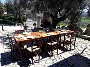 Outdoor dining - Casale del Sole (Cepagatti)