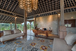 Sala de estar en el lobby