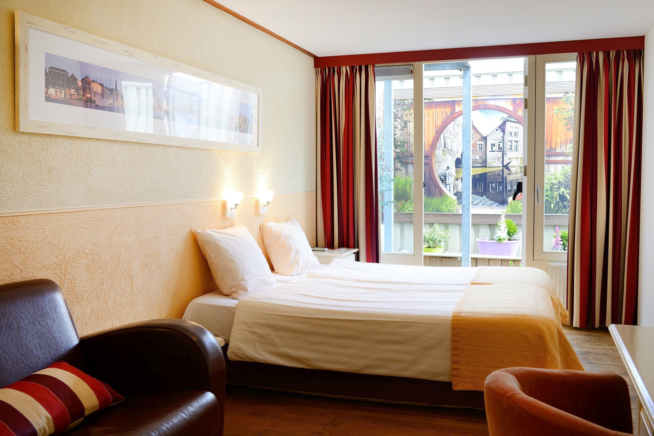 in-room safe, desk, free cots/infant beds, rollaway beds