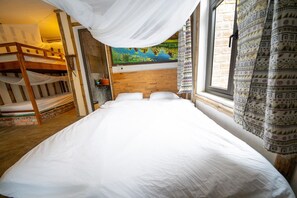 Family Room, Mountain View | Minibar, desk, soundproofing, free WiFi - Jungle Boss Homestay (Bo Trach)