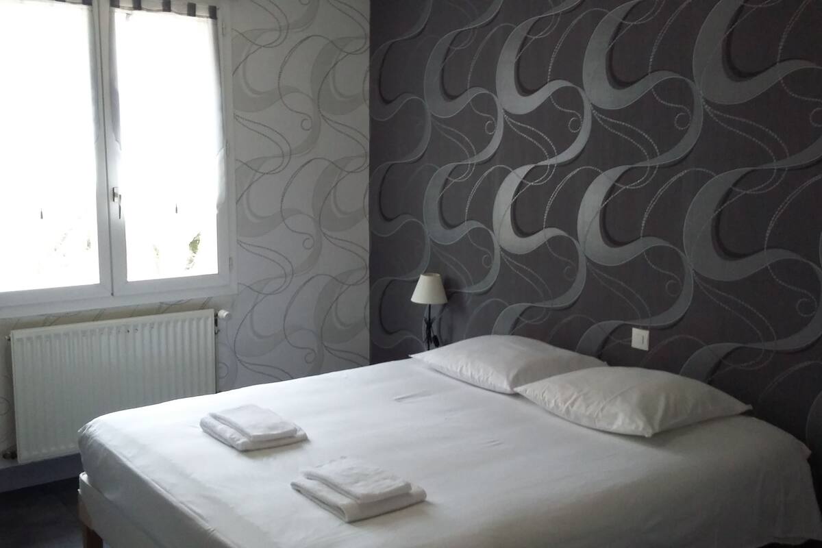 double room | premium bedding, iron/ironing board, free cots/infant beds, free wifi